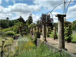 Drawing & Painting on Location - Dyffryn Gardens 